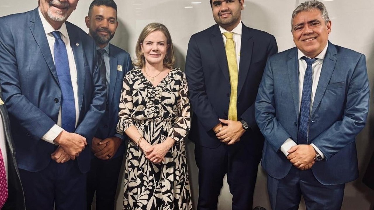 Semarh destaca investimentos hídricos em Alagoas durante encontro com ministra Gleisi Hoffmann