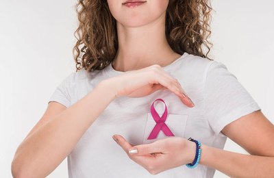 Outubro Rosa: Alimentação na prevenção e tratamento do Câncer de Mama