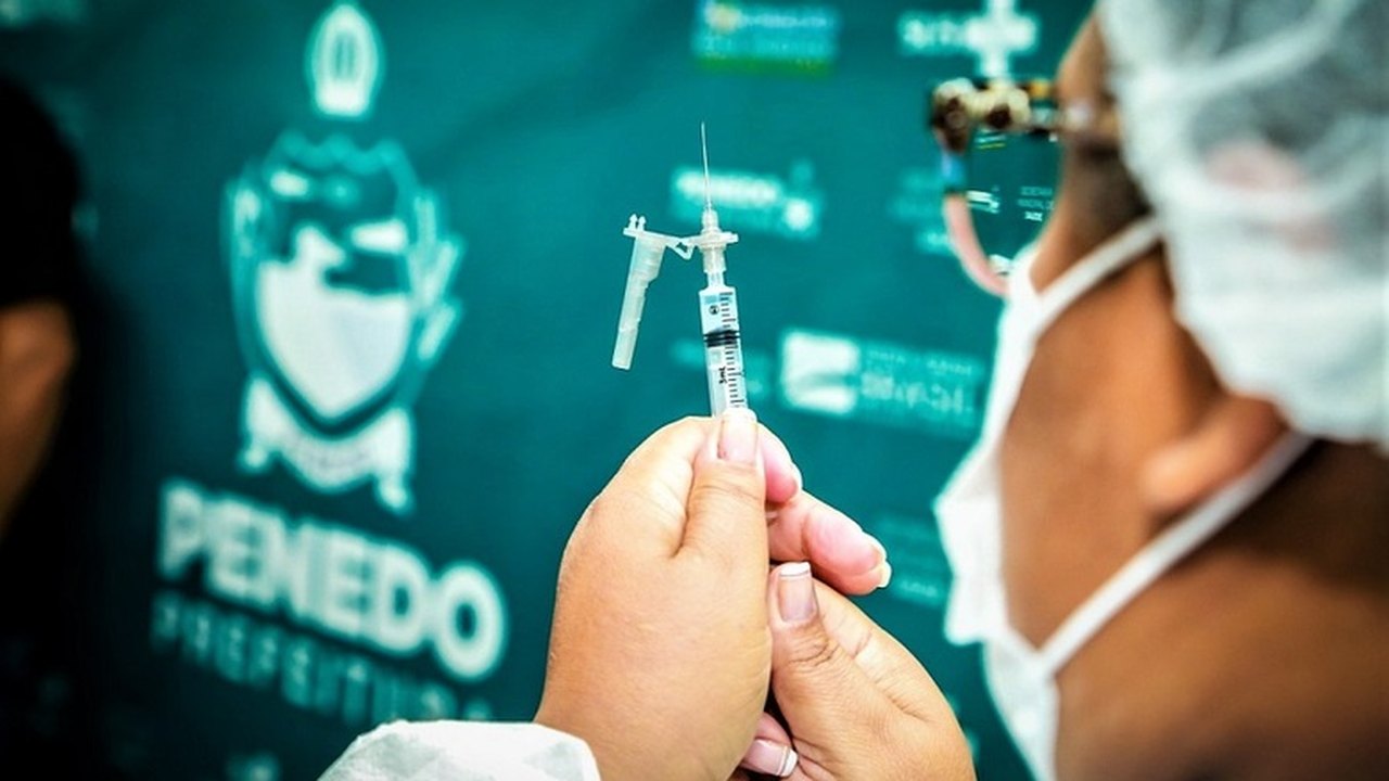 Central de Vacinação contra Covid-19 de Penedo reabre para aplicação de 2ª dose