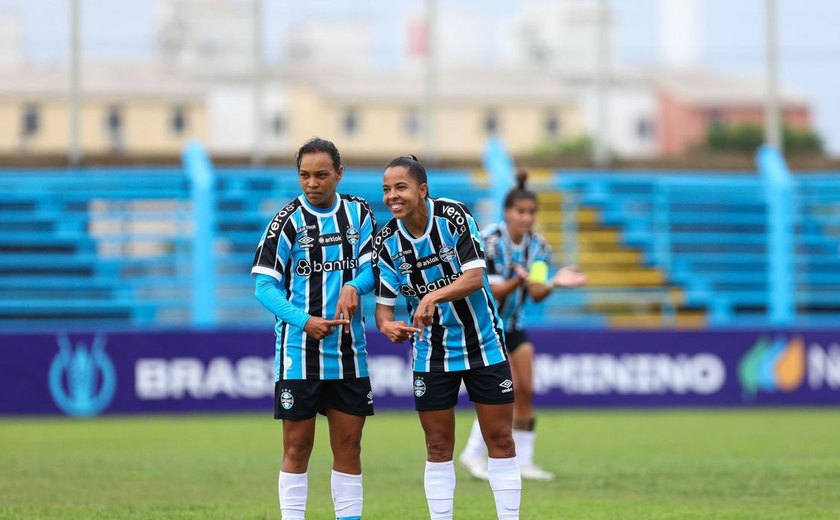 Grêmio goleia Avaí/Kindermann e chega à terceira posição