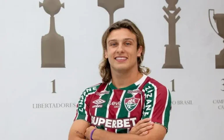 Canobbio é apresentado no Fluminense e se empolga com 'time de guerreiros': 'Armadura caiu bem'