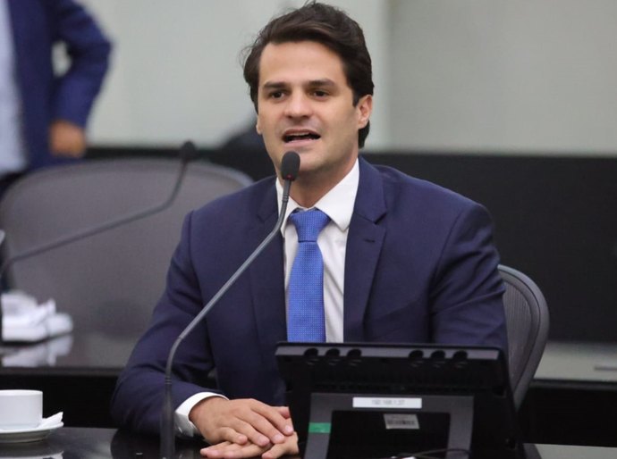 Breno Albuquerque ressalta ações sociais do Projeto Maria de Lourdes, em Arapiraca