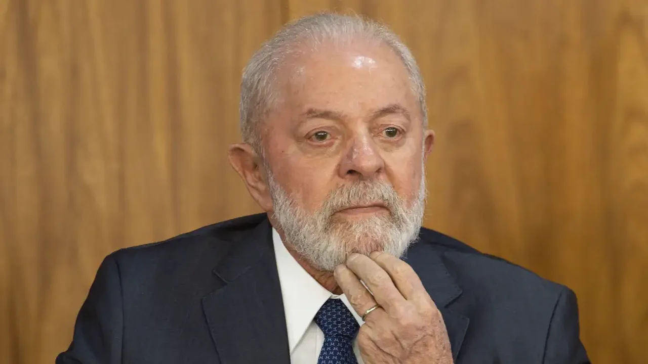 Em reunião do Brics, Lula destaca trabalho de banco centrais em pagamentos transfronteiriços