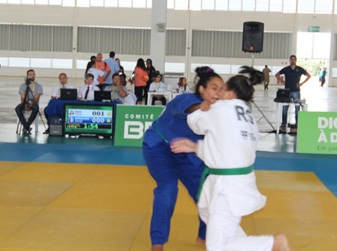 Judoca de Piranhas é destaque no primeiro dia dos Jogos Escolares