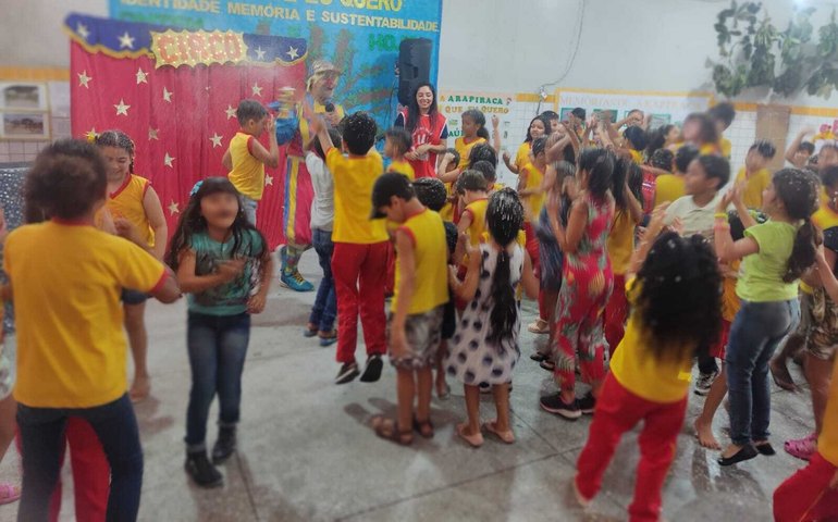 Agreste Saneamento leva iniciativa de educação ambiental para crianças de escola em Arapiraca