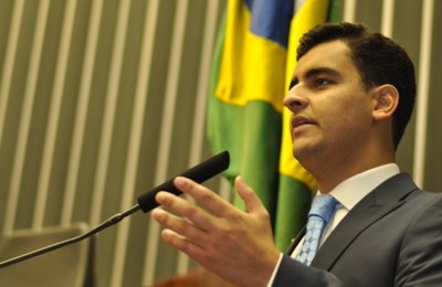 JHC debate propostas de governo para Maceió com alunos da Nassau 