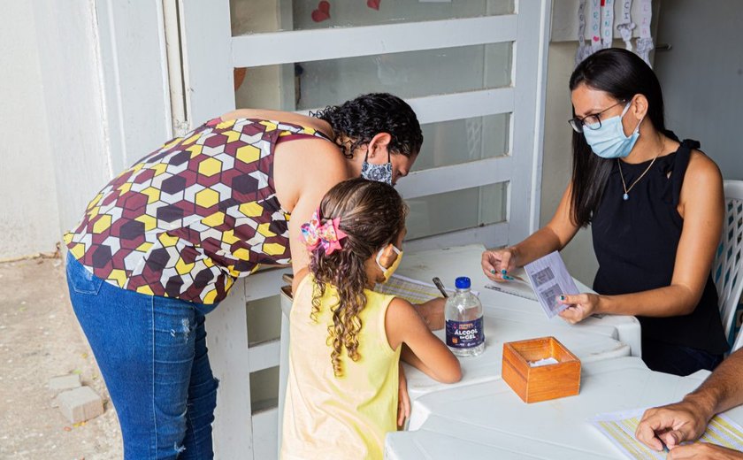 Arapiraca entrega mais 180 cartões para gestantes cadastradas no programa CRIA