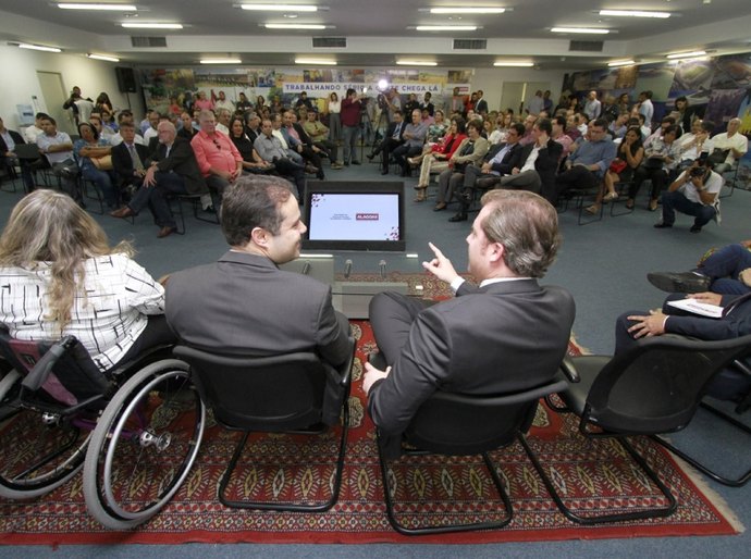 Governo de Alagoas discute demandas e novas perspectivas para o turismo