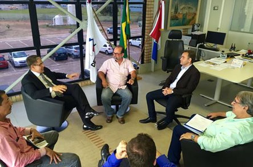 Yale Fernandes debate projetos viários com diretor do Detran