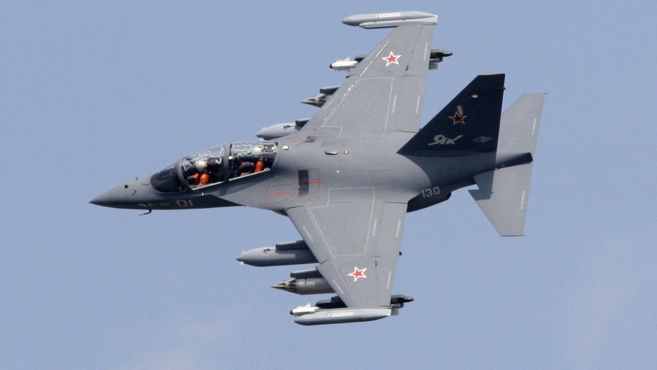 Yak-130M deixa de ser 'jogador isolado' com novo complexo de comunicações KSS-130, diz Rostec