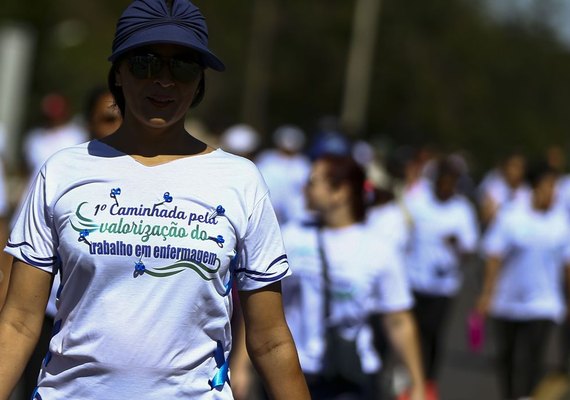 Profissionais da enfermagem fazem ato por valorização da categoria