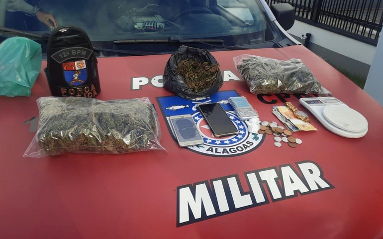 Polícia Militar apreende cerca de 15kg de drogas em Maceió
