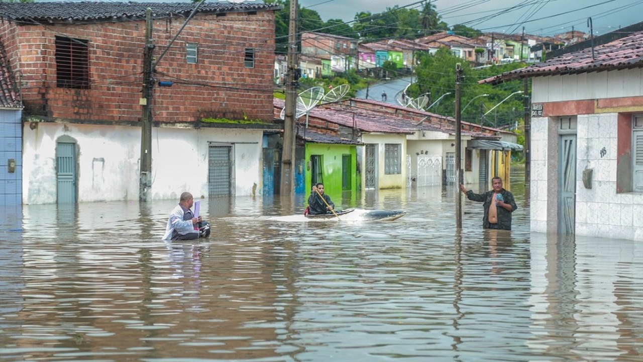 Governo federal destina verba para necessidades de desabrigados e desalojados em Penedo