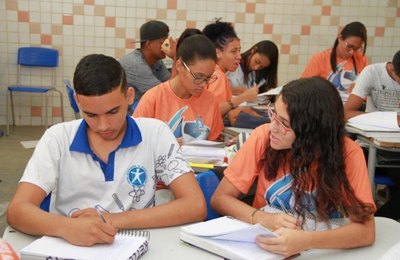 Confirmação de matrículas da Educação de Jovens e Adultos termina nesta sexta-feira (8)