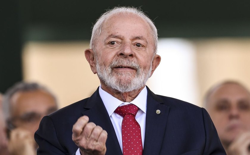 Lula conversa com líderes da Finlândia e dos Países Baixos