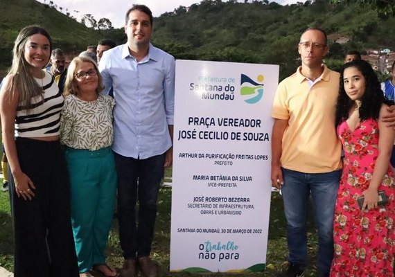 Prefeito Arthur Freitas assina ordem de serviço e inaugura novos espaços de esporte e lazer em Santana do Mundaú