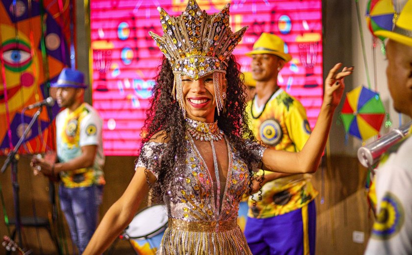 Samba na Praça leva carnaval fora de época a bairros de Maceió