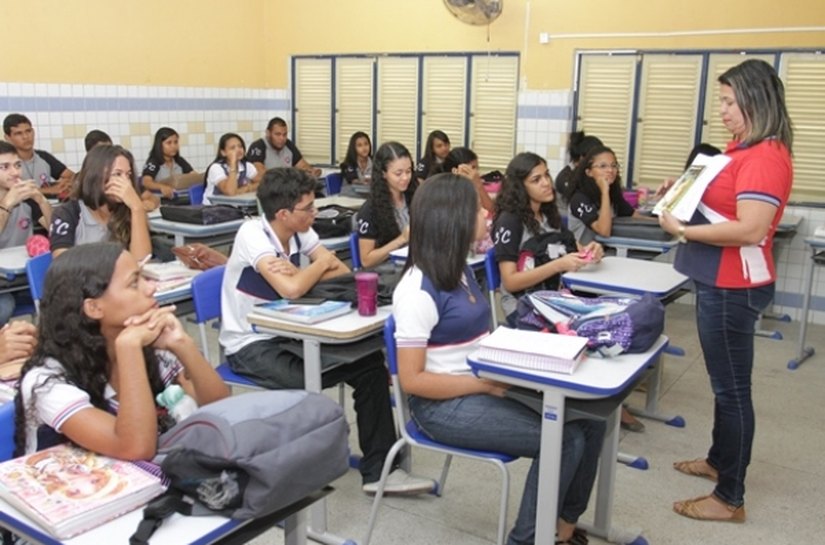 Governo anuncia rateio de R$ 53,6 milhões para professores da rede estadual