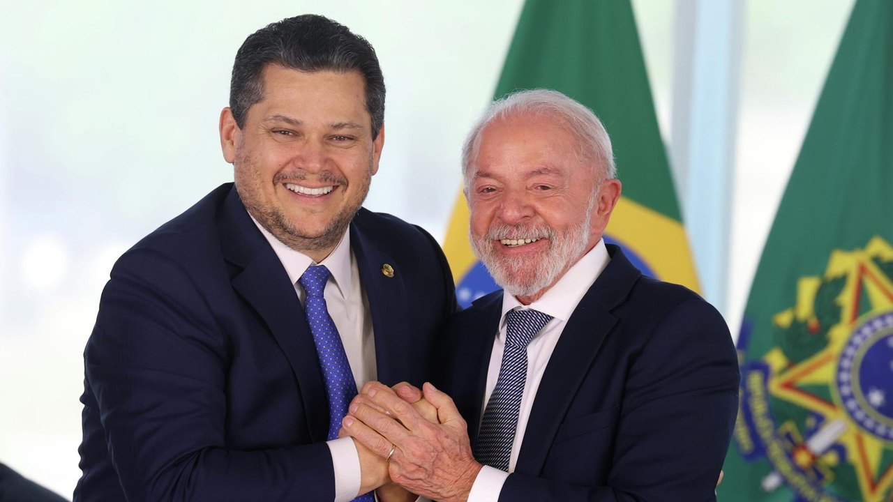 Davi Alcolumbre atua pela neutralidade de União Brasil e PP nas eleições presidenciais