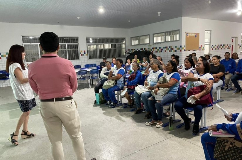 Vigilância Sanitária realiza palestra sobre boas práticas em escola municipal