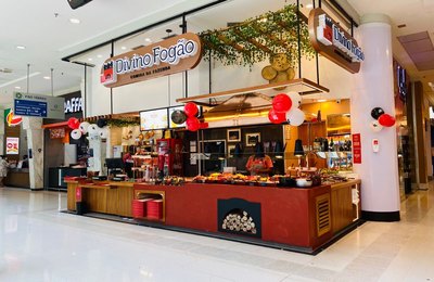 Pátio Maceió traz novidades para a praça de alimentação com Divino Fogão, hamburgueria B Burger e Kalzone