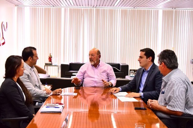 Semarh e Fiea discutem saídas para o descarte inadequado de resíduos sólidos