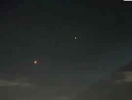 Mísseis iranianos em direção a Israel são visíveis da Cisjordânia