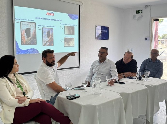 Prefeitura promove encontro com empresas do Polo Multissetorial