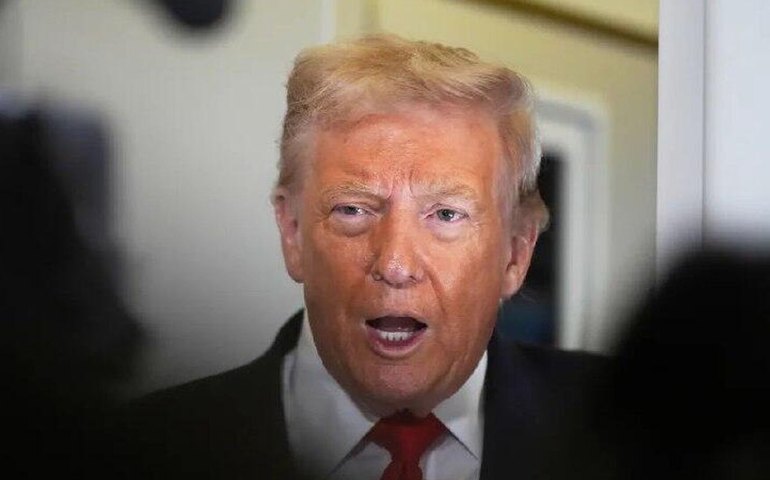 Trump ameaça intervenção militar na Nigéria e evita comentar sobre Venezuela