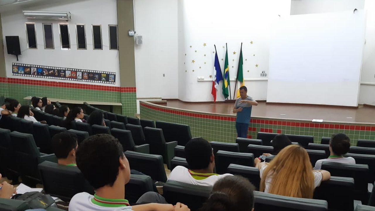 Governo federal pretende asfaltar BR-319