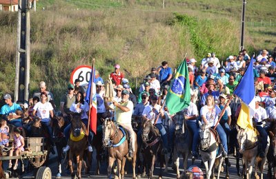 São José da Laje: Cavalgada reúne centenas de devotos e cavaleiros  