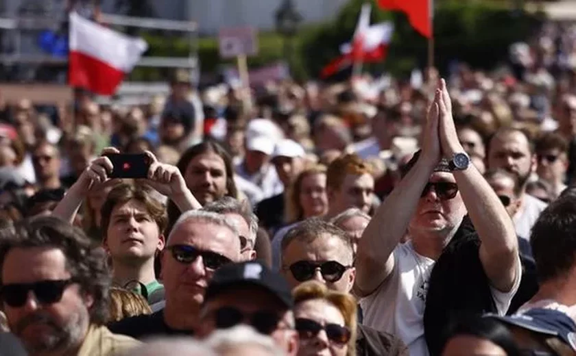 Na Polônia, meio milhão de pessoas protesta contra governo de direita