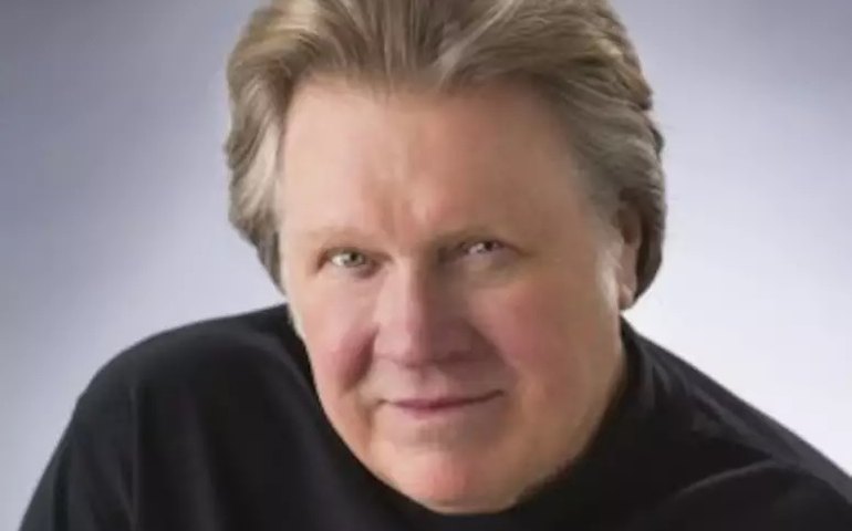 Mark James, compositor de clássicos de Elvis Presley, morre aos 83 anos