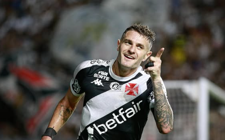 Vegetti anota duas vezes, Vasco bate Sport e se reabilita no Brasileirão