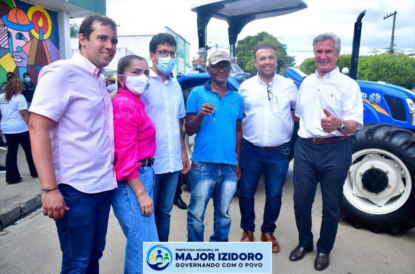 Prefeito Theobaldo Cintra novos equipamentos para melhorar ainda mais a máquina pública de Major