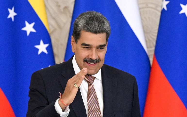 Maduro envia mensagem em inglês ao povo dos Estados Unidos: 'Paz para a América'