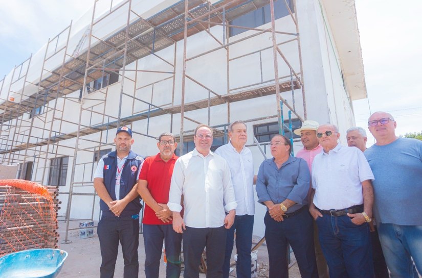 Prefeito Luciano recebe governador Ronaldo Lessa e visita obras em Arapiraca
