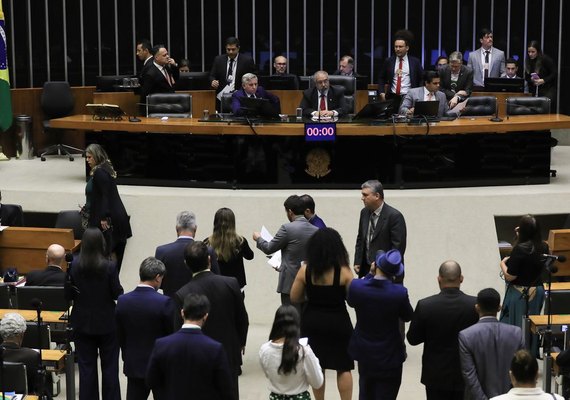 Congresso aprova mudanças na LDO para ajudar vítimas de enchente