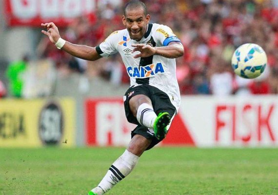 Vasco recebe a Chapecoense no Maracanã para manter sonho de permanência na elite