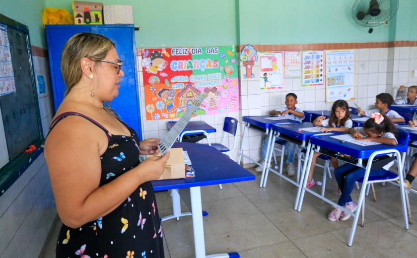 Pré-matrícula de novatos na rede estadual começa dia 1º de dezembro