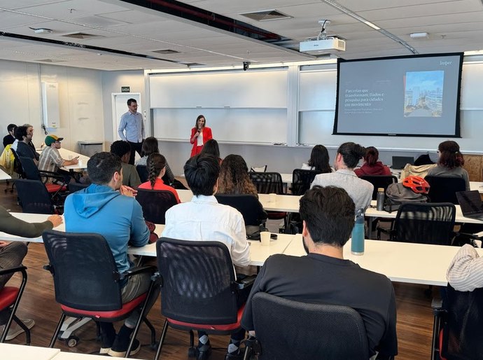 Parceria do Insper e iFood tem foco na produção de pesquisas com o objetivo de qualificar a discussão sobre políticas públicas para entregadores de aplicativo