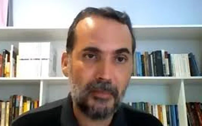 Bruno Moretti anuncia subvenções para diesel nacional e importado