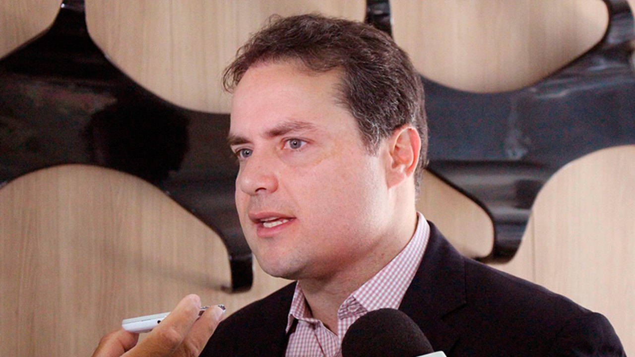 Renan Filho discute implantação das audiências de custódia