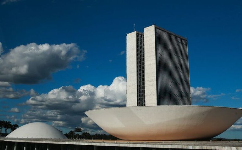 Senado encerra votação de projeto do ICMS rejeitando destaques