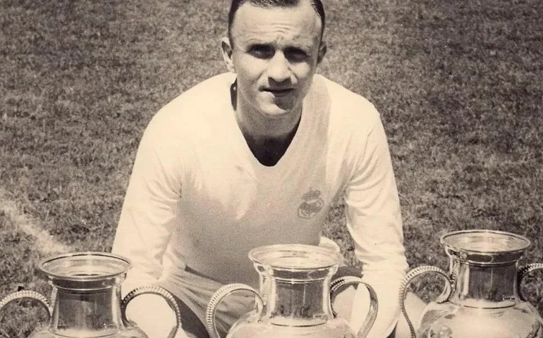 Morre José Emilio Santamaría, ídolo do Real Madrid e ex-técnico da Espanha na Copa de 82