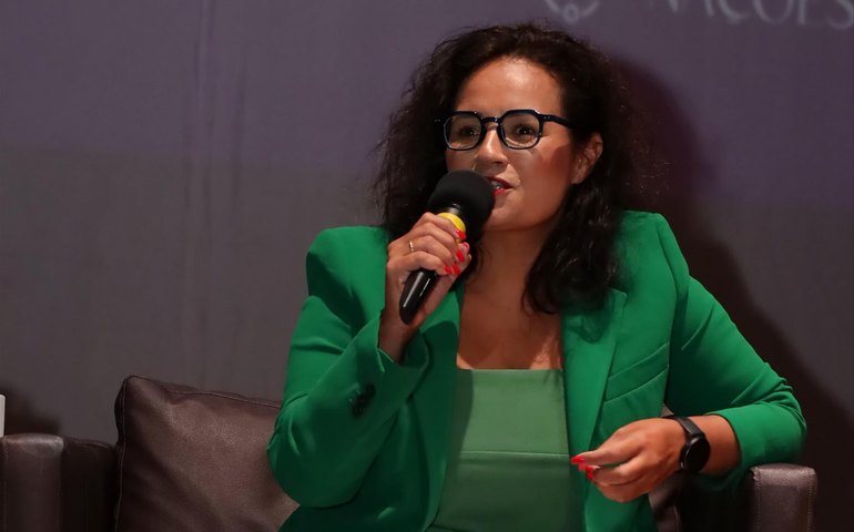 Secretária da Fazenda participa de fórum sobre mulheres na política e violência de gênero