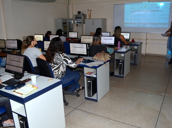 Profissionais são capacitados para qualificação de atendimentos