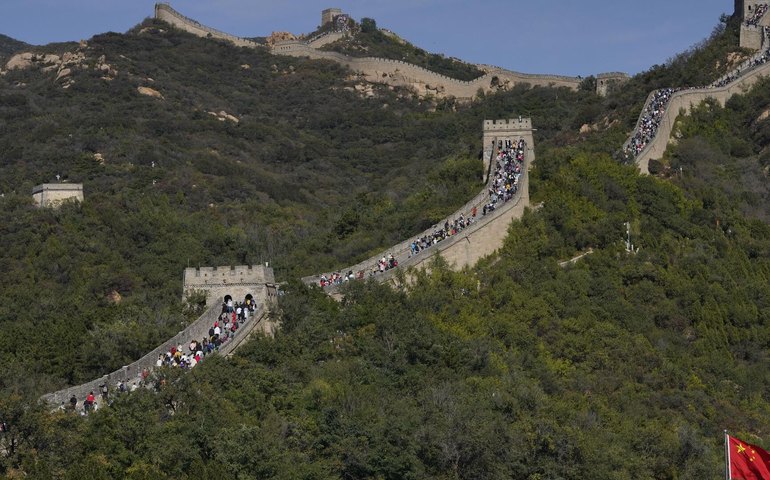 Mídia: China se consolida como 'pilar fundamental da recuperação econômica global'