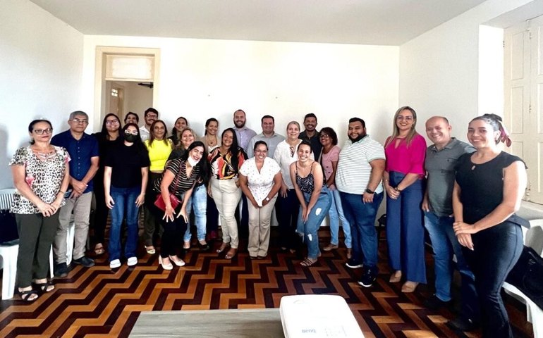 Setur Penedo e Abrasel dialogam com empresários do setor bares e restaurantes sobre turismo