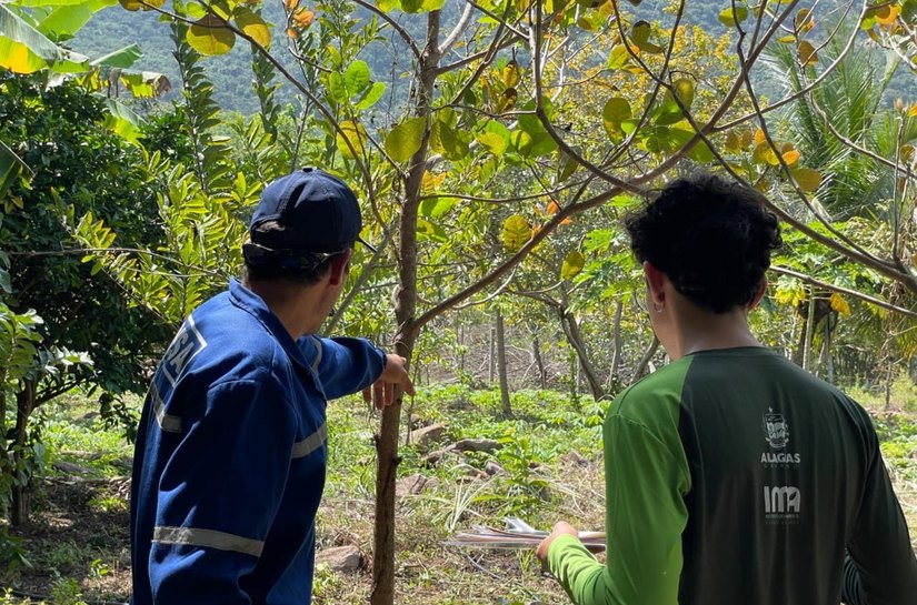 Agricultores beneficiados pelo Programa Estadual de Pagamento por Serviços Ambientais recebem vistorias do IMA